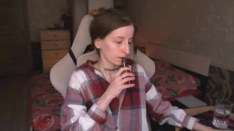 Snapshot of cath_dysphoria_ chatting on April 22, 2026, 11:34 am CATH online show from April 22, 2026, 11:34 am