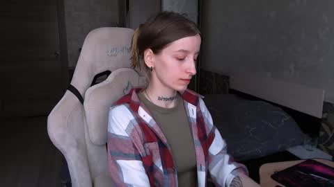 Snapshot of cath_dysphoria_ chatting on May 16, 2026, 10:01 am CATH online show from May 16, 2026, 10:01 am
