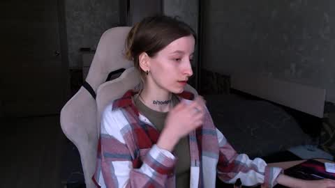 Snapshot of cath_dysphoria_ chatting on May 16, 2026, 10:36 am CATH online show from May 16, 2026, 10:36 am