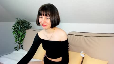 catherine_allens online show from January 22, 2025, 8:07 am