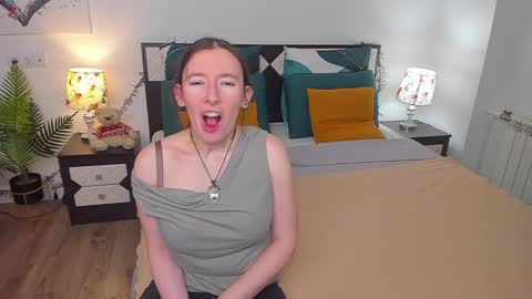 Catrin online show from March 6, 2025, 4:19 am