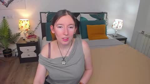 Catrin online show from March 6, 2025, 7:25 am