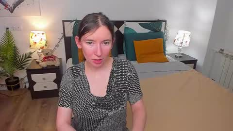 Catrin online show from March 10, 2025, 3:12 am