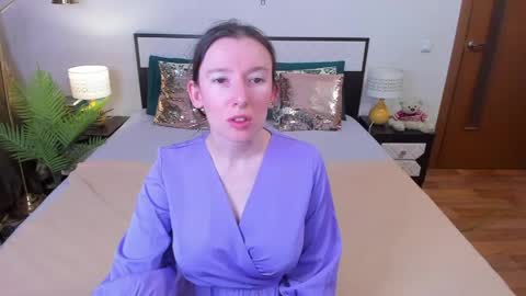Catrin online show from May 3, 2026, 3:56 am