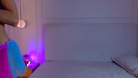 Snapshot of cathmellow_ chatting on October 17, 2025, 7:49 pm CATH  online show from October 17, 2025, 7:49 pm