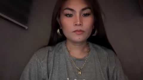 Snapshot of cathy_sanches chatting on October 6, 2025, 11:51 am cathy online show from October 6, 2025, 11:51 am