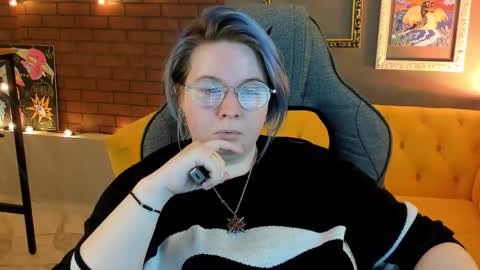 CatCatherine online show from September 10, 2025, 9:20 am