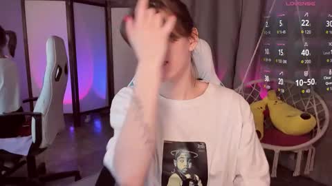 cathybarnes online show from October 27, 2025, 3:32 am