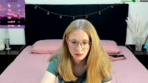 CatmintLush online show from June 14, 2026, 11:29 pm