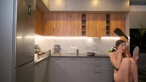 Snapshot of catolinanight chatting on October 28, 2025, 6:17 am catolinanight online show from October 28, 2025, 6:17 am