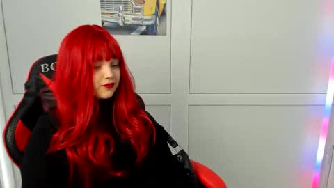 Snapshot of catrine_cute chatting on April 10, 2026, 7:35 am Catrine online show from April 10, 2026, 7:35 am