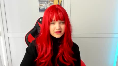 Snapshot of catrine_cute chatting on April 11, 2026, 7:13 am Catrine online show from April 11, 2026, 7:13 am
