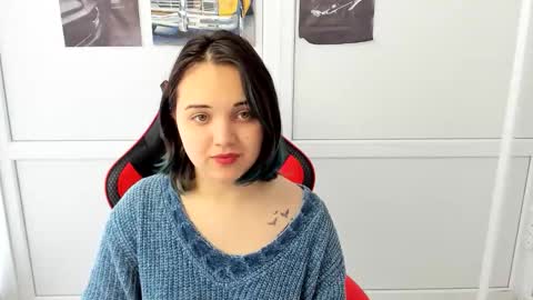 Snapshot of catrine_cute chatting on May 2, 2026, 9:36 am Catrine online show from May 2, 2026, 9:36 am