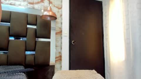 cattaleyaqueen_ online show from June 30, 2026, 8:54 pm