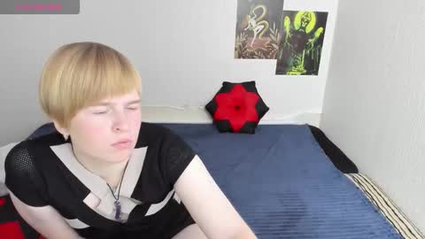 Snapshot of cattie_w_ chatting on November 8, 2025, 1:50 am cattie_w_ online show from November 8, 2025, 1:50 am