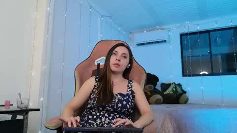 Snapshot of cattleya069 chatting on April 27, 2026, 3:37 am Cattleya you can tell me Leya too. online show from April 27, 2026, 3:37 am