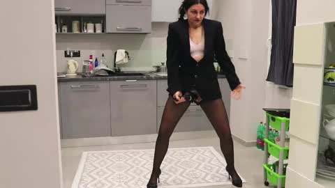 Snapshot of catty190 chatting on March 3, 2025, 9:37 pm catty online show from March 3, 2025, 9:37 pm