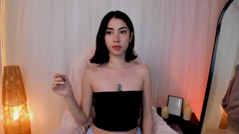 Snapshot of caty_loves chatting on May 28, 2026, 9:23 pm Caty online show from May 28, 2026, 9:23 pm