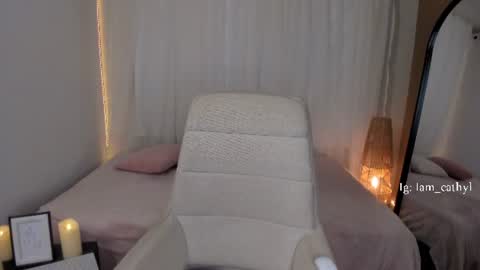 Snapshot of caty_loves chatting on June 10, 2026, 10:52 pm Caty online show from June 10, 2026, 10:52 pm