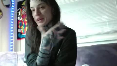 alaska online show from December 1, 2025, 9:09 pm