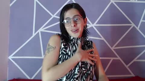 cava_pretty online show from February 6, 2025, 7:13 am