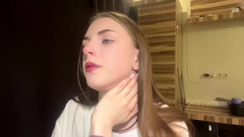 Polly online show from March 18, 2026, 4:10 pm