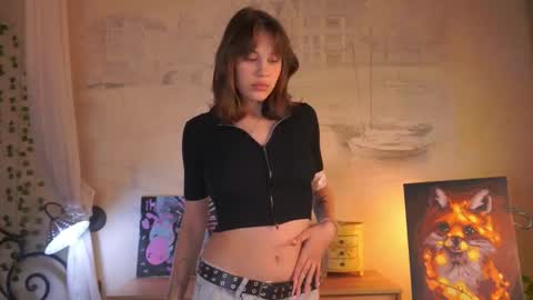 Laurena online show from September 11, 2025, 2:28 pm