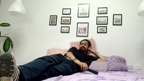 cayu_frensh94 online show from May 7, 2026, 12:49 am