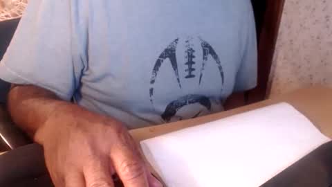 Snapshot of cazzsper2005 chatting on October 29, 2025, 5:31 am cazzsper2005 online show from October 29, 2025, 5:31 am