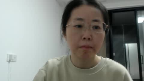 ANNYANNY online show from December 28, 2024, 2:42 pm