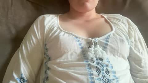 Snapshot of cclavender chatting on April 1, 2026, 11:33 am Claire online show from April 1, 2026, 11:33 am