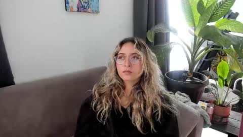 ccuteass online show from March 6, 2025, 4:17 pm