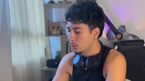 Carlos online show from October 12, 2025, 9:03 pm