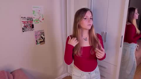 Snapshot of ceceliapidcock chatting on September 12, 2025, 7:47 pm Lina online show from September 12, 2025, 7:47 pm