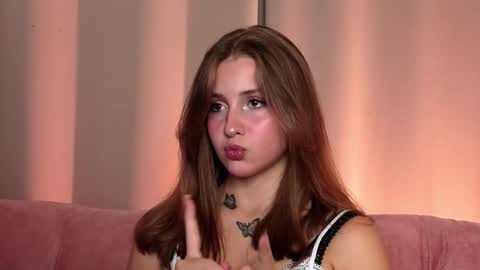 Snapshot of ceceliapidcock chatting on September 24, 2025, 7:17 pm Lina online show from September 24, 2025, 7:17 pm