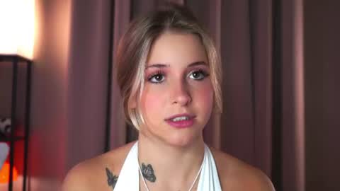 Lina  online show from July 25, 2026, 7:22 pm