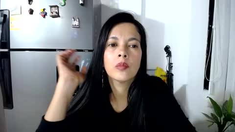 Snapshot of cecihotty4u chatting on March 10, 2025, 12:29 am ceci online show from March 10, 2025, 12:29 am