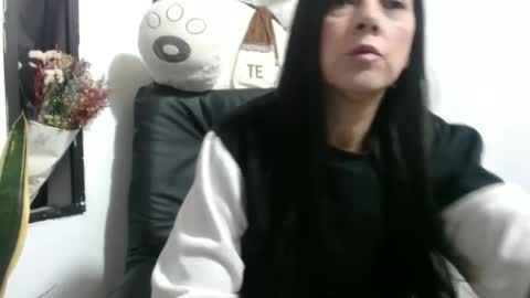 ceci online show from September 19, 2025, 1:29 am