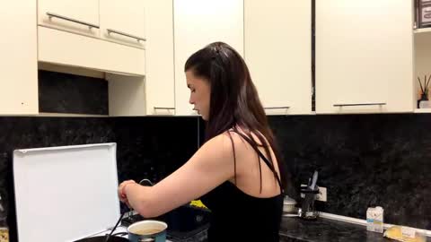 Darina online show from April 13, 2026, 4:23 pm