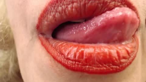 cecylya4u online show from January 19, 2025, 9:13 pm