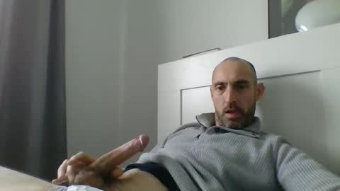 cedric223 online show from February 14, 2025, 1:51 pm