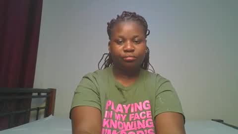 ceepretty25 online show from April 22, 2026, 12:13 am
