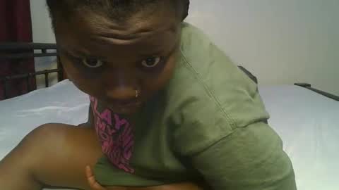 ceepretty25 online show from April 23, 2026, 12:56 am