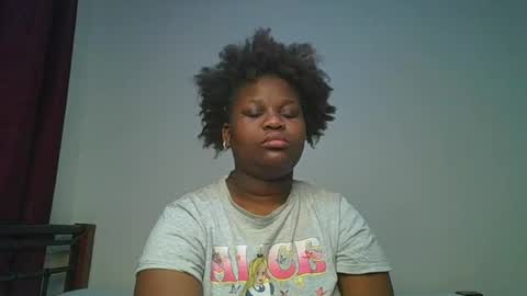 Snapshot of ceepretty25 chatting on June 18, 2026, 12:11 am ceepretty25 online show from June 18, 2026, 12:11 am