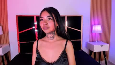 Celeeste18 online show from November 4, 2025, 2:32 am