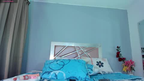 Snapshot of celeeste_w chatting on April 21, 2026, 2:51 am Celeste online show from April 21, 2026, 2:51 am