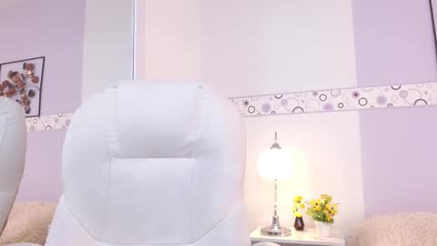 Celesste  online show from February 6, 2026, 11:24 am