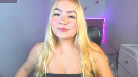 Snapshot of celeste__sweetx chatting on May 19, 2026, 6:03 pm Celeste Sweet online show from May 19, 2026, 6:03 pm