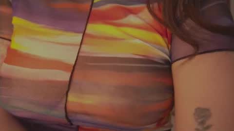 Diane Independent model online show from September 19, 2025, 9:04 pm