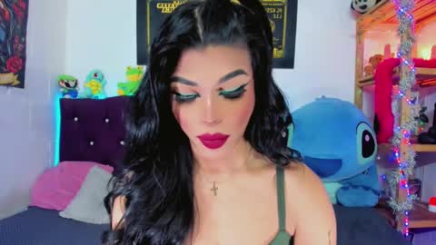 celeste_hot25horny online show from October 14, 2025, 12:17 pm